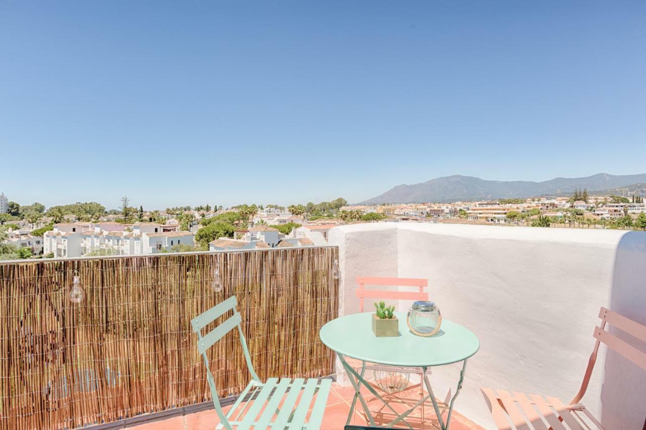 Sea & Mountain View Penthouse Apartment Estepona Exterior photo